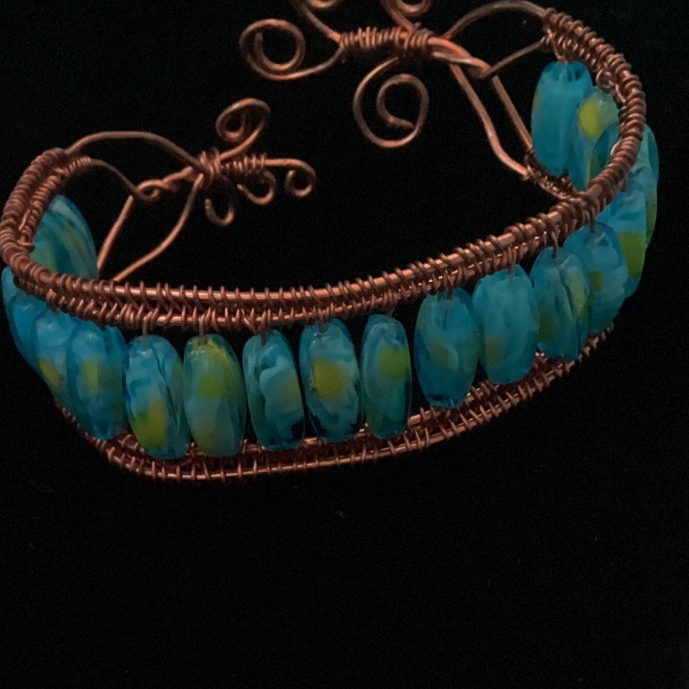Blue beaded solid copper bracelet